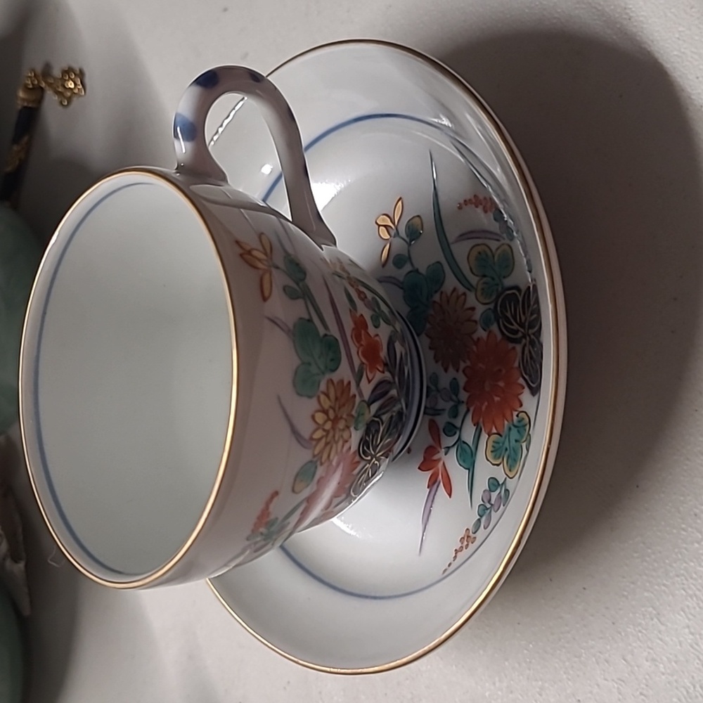 Vintage Tea cup and saucer